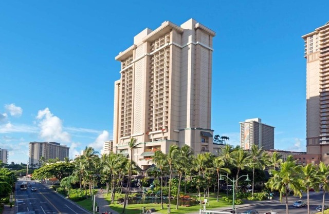 2-bedroom VILLA beautiful Honolulu with fitness room, WiFi, AC
