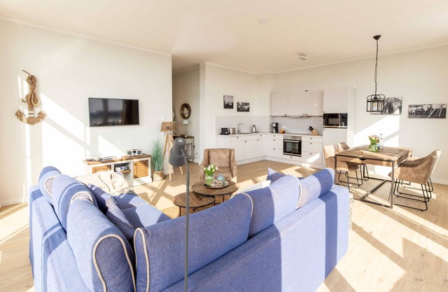 2 bedrooms, dir. Trave view, sauna, roof terrace (62) - Dockside Travemünde