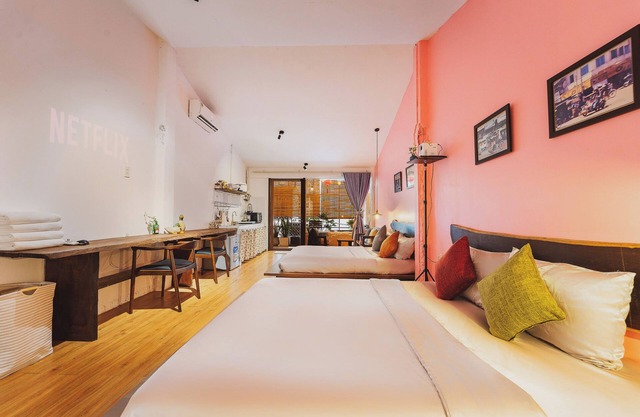 2 Beds Saigon Retro Stay In District 1