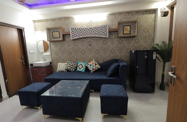 2 bhk home stay Cabin Crush
