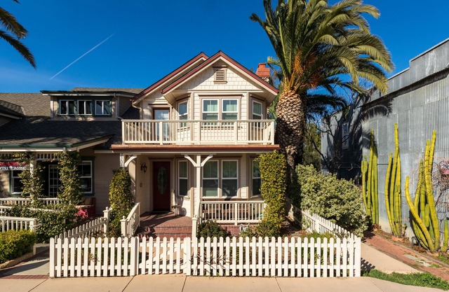 2 Br / 1. 5 Ba - Craftsman Cottage - Centre-ville de Los Olivos