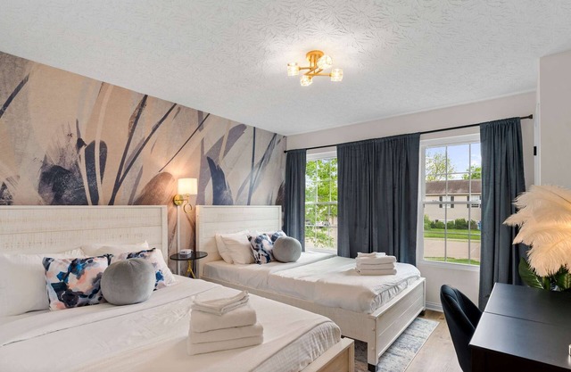 Williamstown Getaway: Cozy 2-Bedroom Close to Ark!