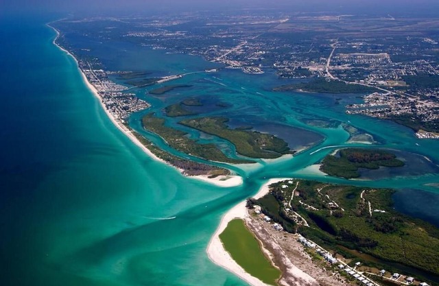 2 Br / 2 BA 1er étage Condo au bord de la piscine à Englewood / Manasota Key Fl