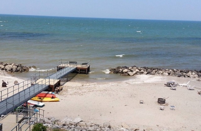 2 BR/2 Bath Lakefront Condo