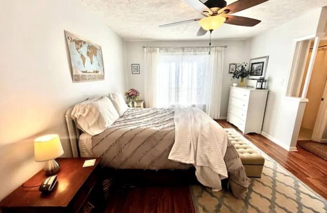 2 BR, 2 Bath Home close to Bragg