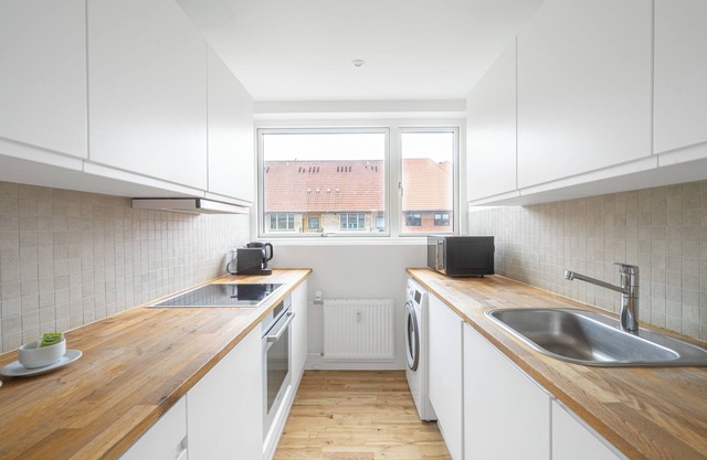 Lovely 2-bed in Frederiksberg w/balcony