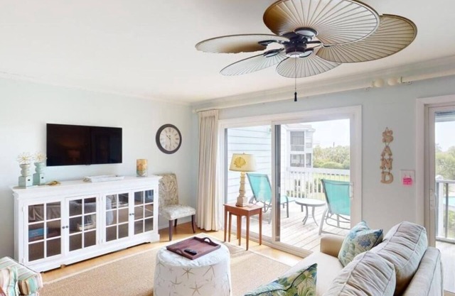 2 BR Condo in Inlet Point Stunning Views