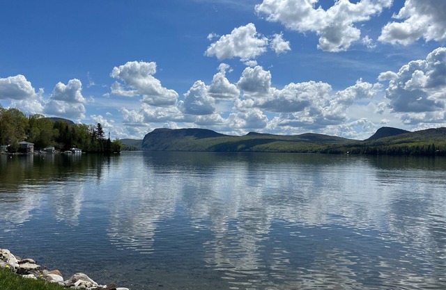 2 BR Lakeside Cottage sur le lac Willoughby - Royaume du Nord-Est, Vermont