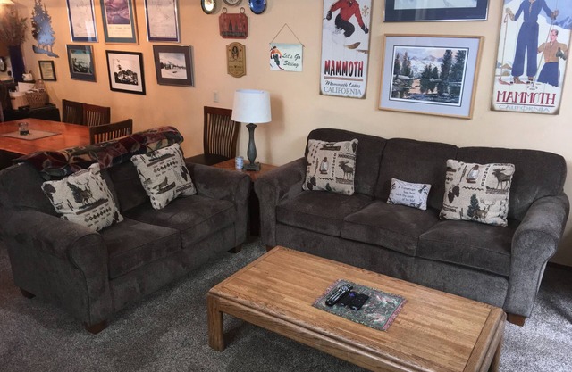 2 BR Plus Loft Townhome au Woodlands à Mammoth