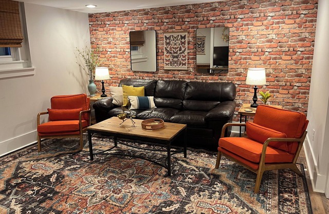 2 BRs / 1 BA - Stroll to Coffee, Bakery, Wine Bar - Downtown Garner