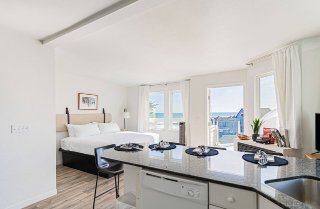 2 Coastal Studios at Cayucus | Beach Access + Ocean Views