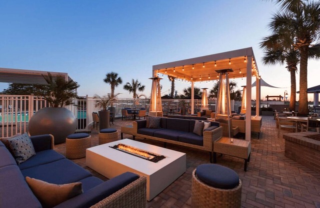 2 Connecting Suites with Two Beds at a Full Service Hotel by Suiteness