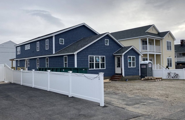 Maison de plage avec 2 chalets (Total 8BR - 3BR avant / 5BR arrière)
