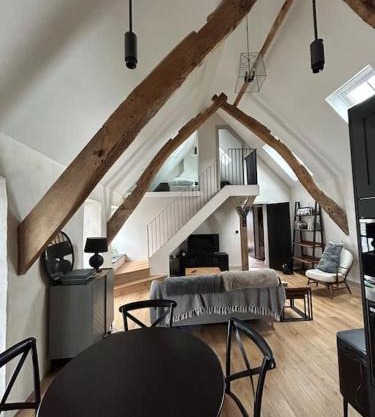 2 Cruck Cottage, Cowbridge