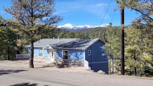 2 Cubs Cottage