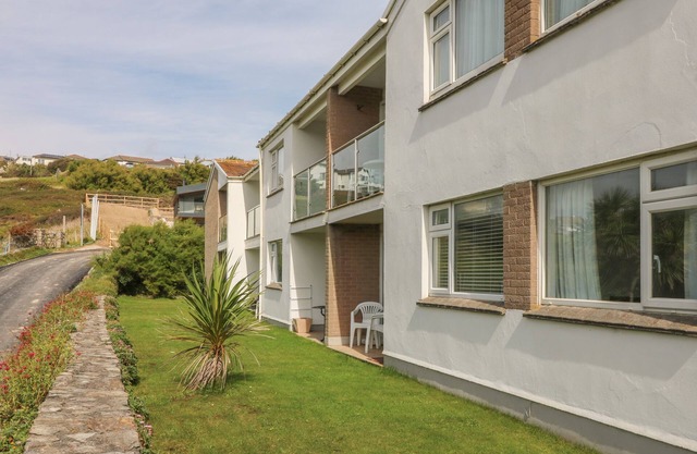 2 Europa Court, MAWGAN PORTH