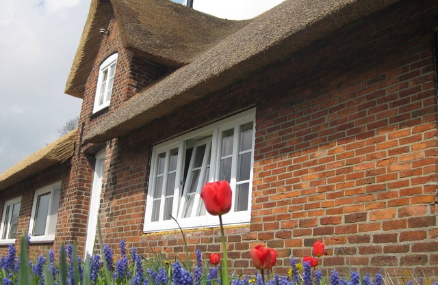 Appartement 2 est dans notre ancienne maison au toit de chaume de 150 ans