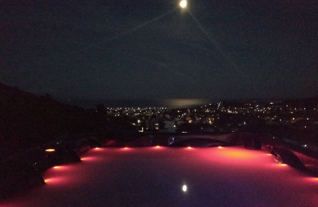 3. Jacuzzi Airport House - Transfert aéroport disponible