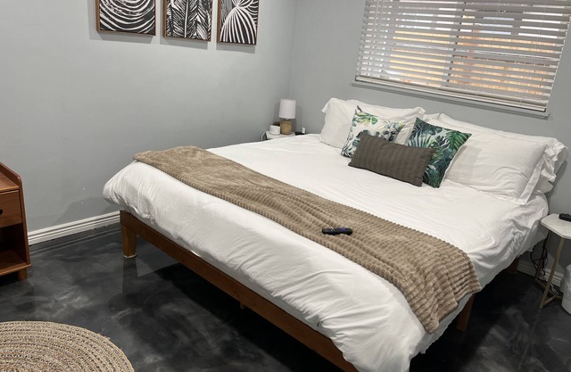 2 king beds/Washer/Dryer/WiFi/Wheelchair accessible