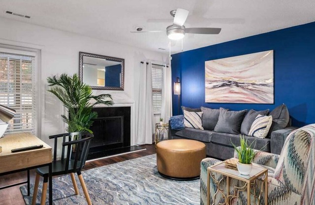 ✦2 Masters w/ King Beds✦ ✦Close to Restaurants✦