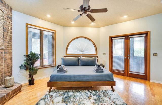 2 Mi to Busch Gardens: Retreat in Scenic Community