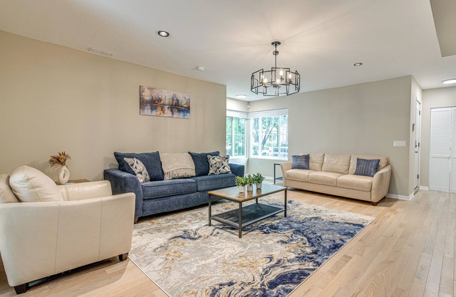 2 Mi to South Shore Beach: Urban Retreat w/ Yard