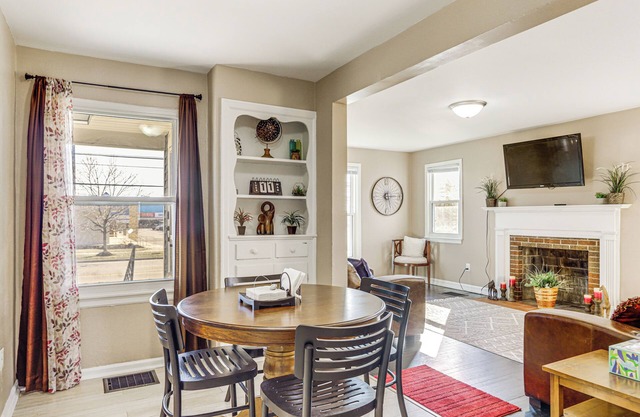 2 Mi to UD: Pet-Friendly Home w/ Fenced Yard!