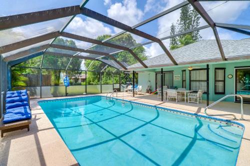2 Mi to Water Sebastian Home with Heated Pool!