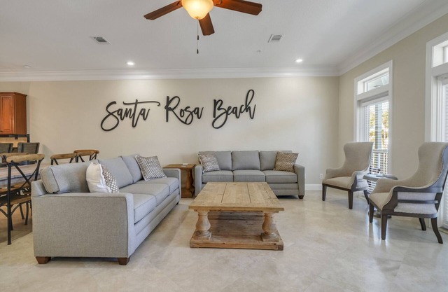 Beautiful -2 Minute Walk to Beach -3 Pools-Gulf Place- Santa Rosa Beach- 30A