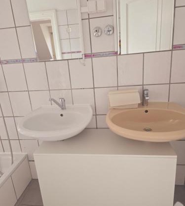 2 Montage oder Ferienunterkunft in Oberhausen