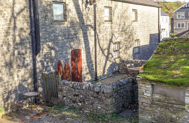 2 Mews Primitifs, CHELMORTON