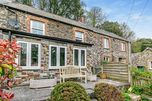 2 Rock Cottages