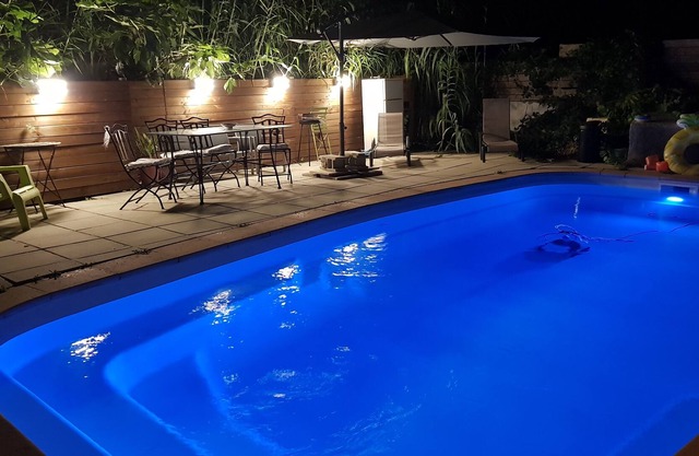 2 pièces, parking, piscine , près de NICE