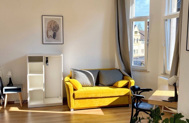 2 Rooms / Free Parking / 25 min to Düsseldorf