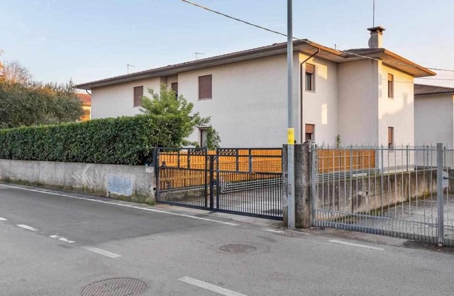 2 marches de la gare de Cassola à Venise et Bassano