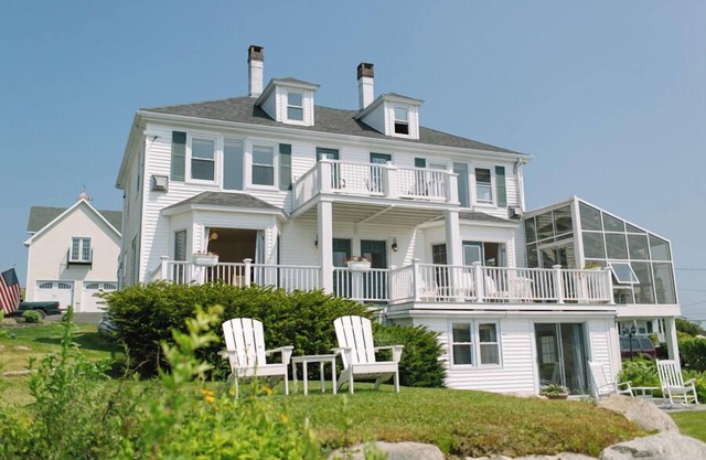 Admiral's Quarters Room 12 Unique King and Queen Two Story Sleeps 4
