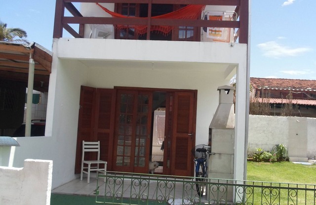 Maison de 2 étages à 50 mètres de la plage d'Armação-Floripa