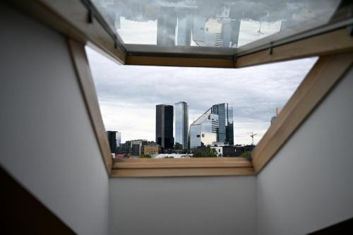 2-Story Penthouse with Private Sauna, Seaview Terrace & Two Bathrooms