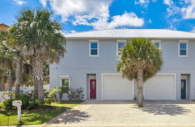 Cocoa Beach Belle maison pour 8-12 personnes, votre propre piscine chauffée