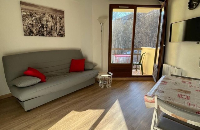 100m des commerces, 5ème étage, balcon, télévision, 18m², Pra Loup