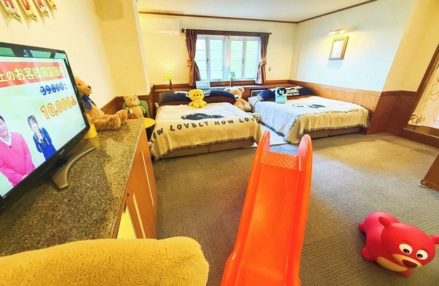 Kids Room ParentChild Crafts Making Plastic Boa / Kitagunmagun Gunma