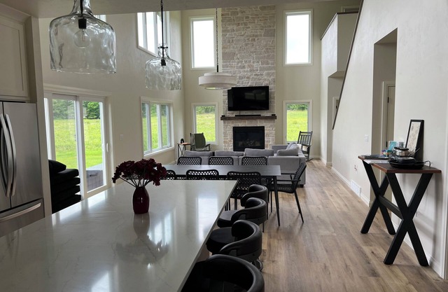 2024 Highland Home - New Build Indoor Pickleball/Badminton/Basketball Court