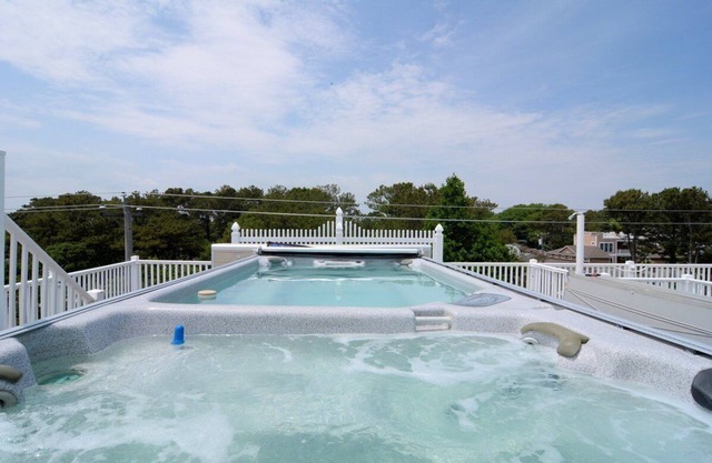 Villa Memories avec vue imprenable sur l'océan, piscine sur le toit et bain à remous