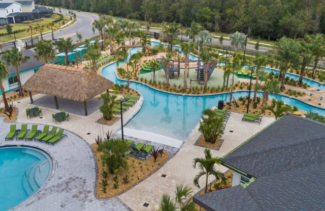 205 Luxury condo at Storey lake