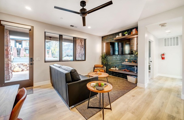 208 LaFave-Luxury Villa at Zion: Northgate Peaks