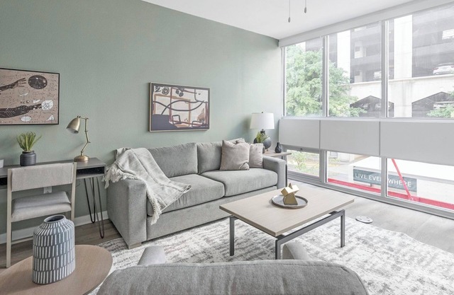 20Midtown 2BD/2BA 3 - Two Bedroom Apartment, Sleeps 4