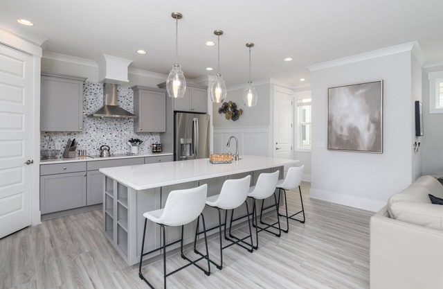 (21) New Build, Private Pool, Elevator, Short bike or drive to Beach