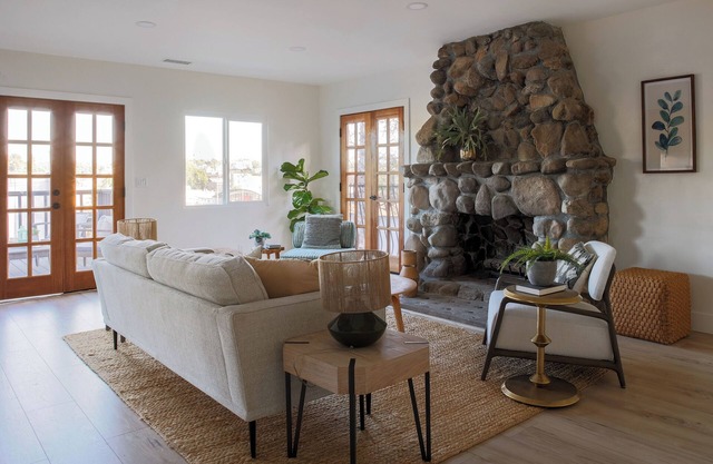 2113 Montana by AvantStay | Heart of Echo Park | Balcony w/ Outdoor Seating