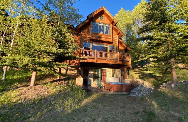 Double Eagle B2 - A Picturesque Cabin