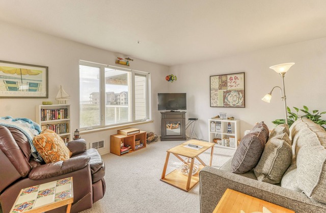 221 - Don't Worry, Be Happy - Economic Ocean View Condo